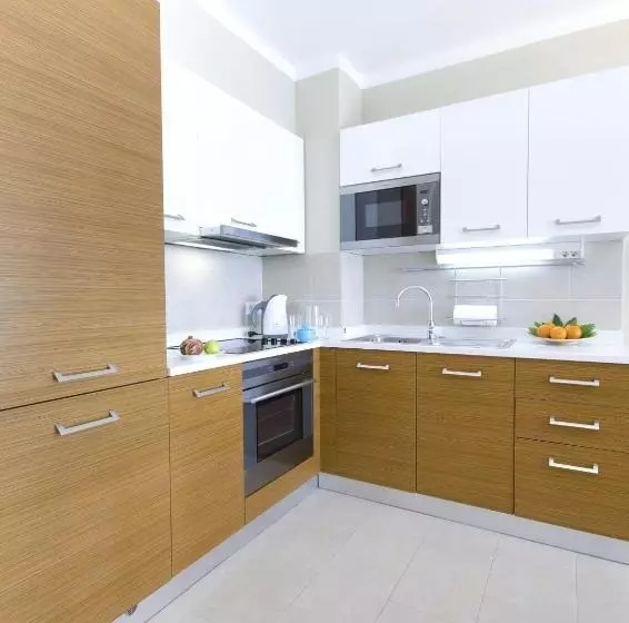 آپارتمان 2 خوابه با بالکن, The Residence Apart
