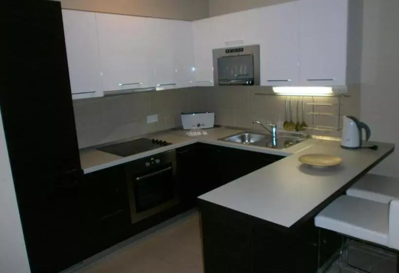 آپارتمان 1 خوابه اینتریور, The Residence Apart
