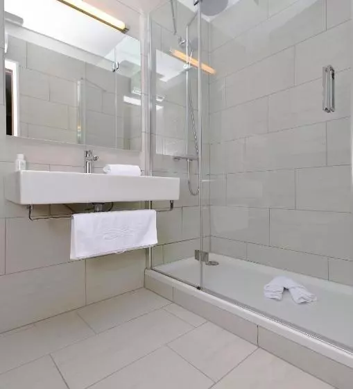 اتاق استاندارد با بالکن, The Residence Apart
