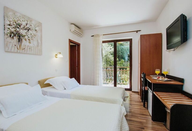 חדר סטנדרט עם מרפסת, Vila Tina