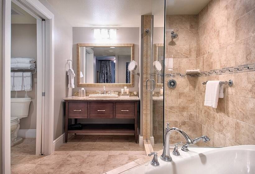 Апартаменты 2 Спальни, Club Wyndham National Harbor
