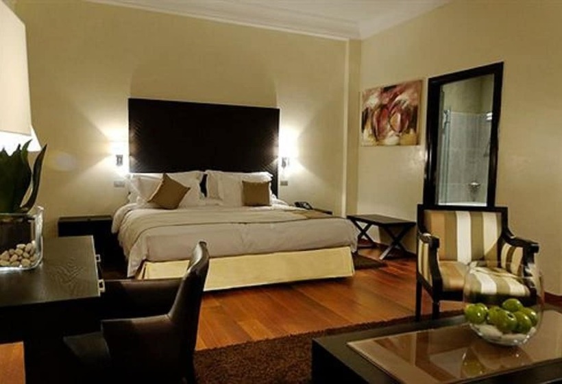 Полулюкс, Park Suites Hotel & Spa Luxury Boutique