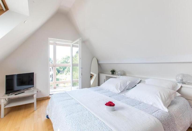 غرفة ديلوكس مزودة بشرفة, Villacosy Spa  Strasbourg Villa Dolce