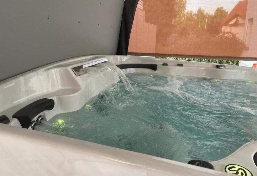 جناح غرفتين نوم, Villacosy Spa  Strasbourg Villa Dolce