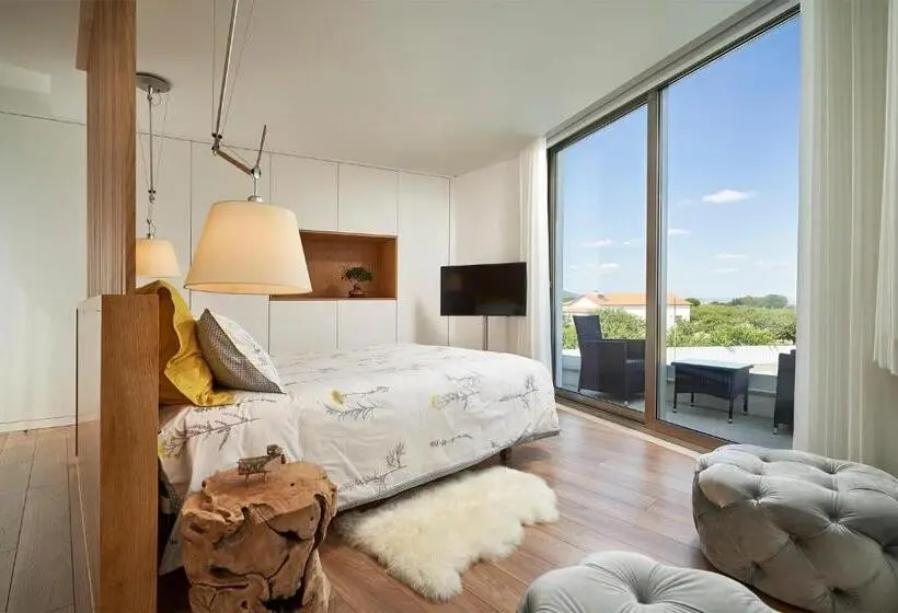 ビラホテル１ベッドルーム, Oliveira House