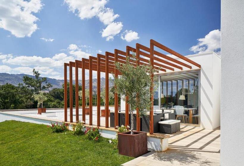 Вилла 1 Спальня, Oliveira House