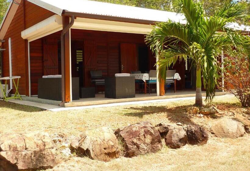 بانگلوی لوکس, Résidence La Pointe Marine