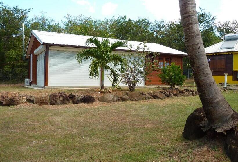 بانگلوی لوکس, Résidence La Pointe Marine