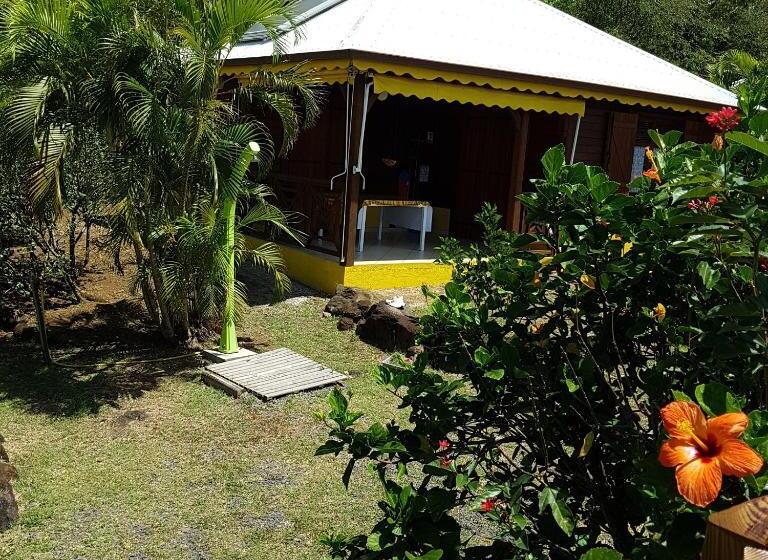 بانگلوی استاندارد, Résidence La Pointe Marine