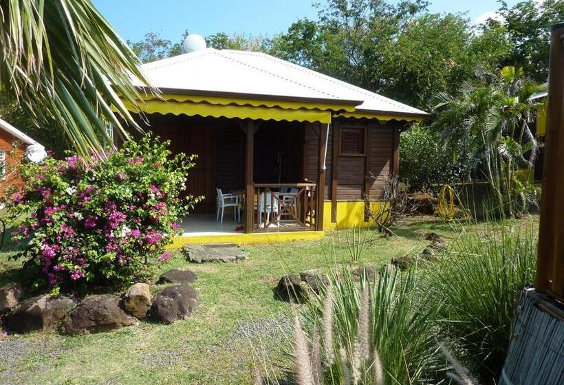 بانگلوی استاندارد, Résidence La Pointe Marine