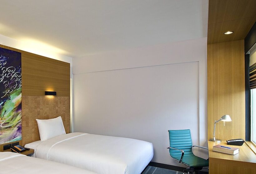 غرفه قياسيه سريرين مزدوجين, Aloft Bengaluru Whitefield