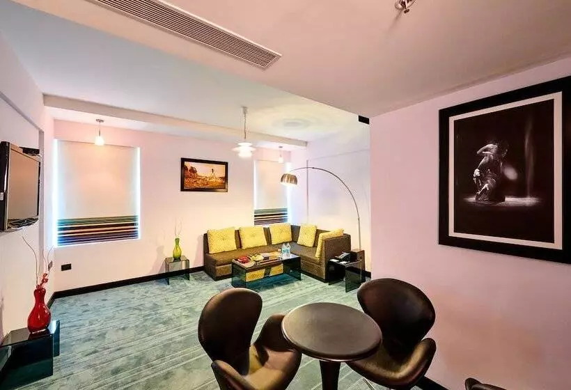 スイート, Aloft Bengaluru Whitefield