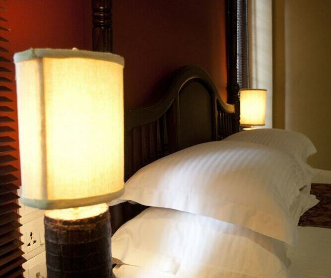 اتاق کلاسیک, Anggun Boutique