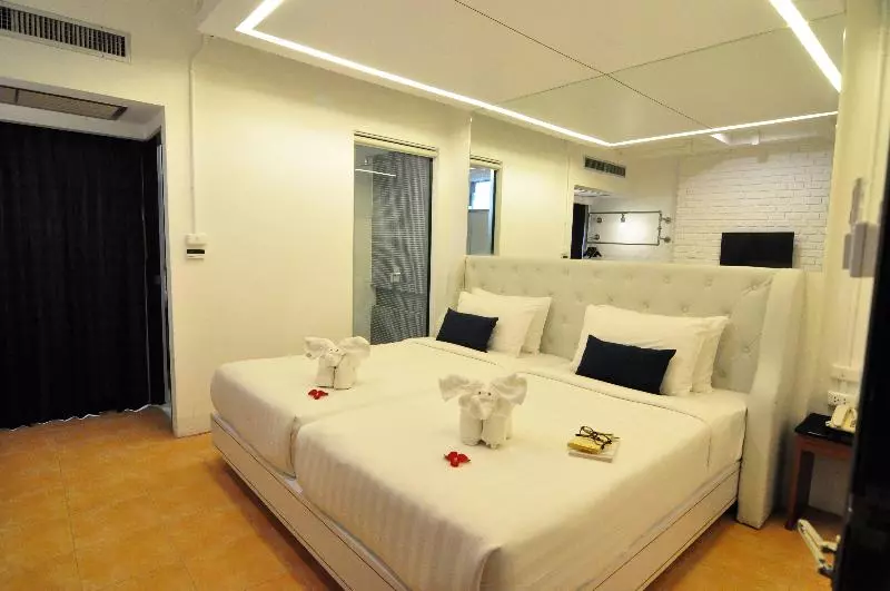 デラックスルーム, Forty Winks Phuket