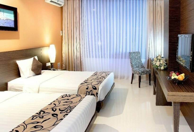 חדר דלוקס, Grand Pacific