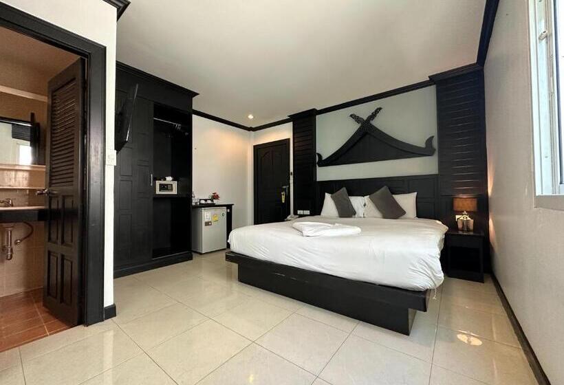 Номер Стандарт с Балконом, Hallo Patong