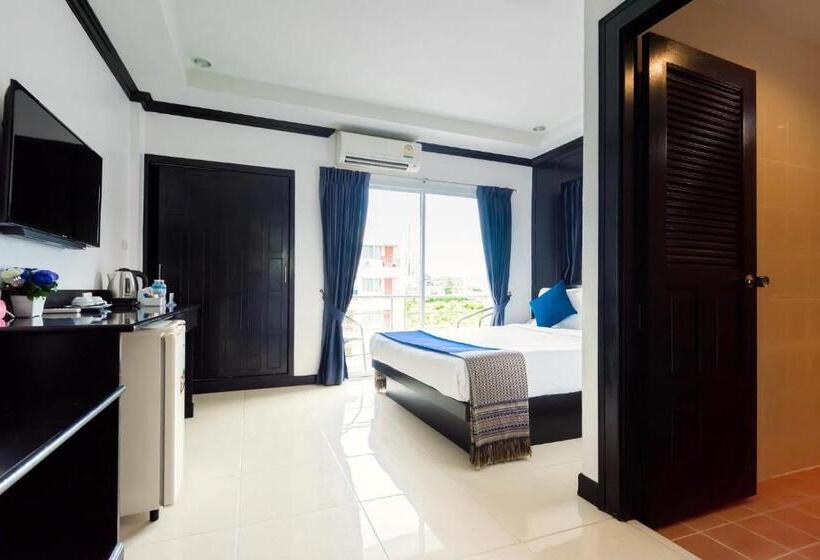 Номер Стандарт с Балконом, Hallo Patong