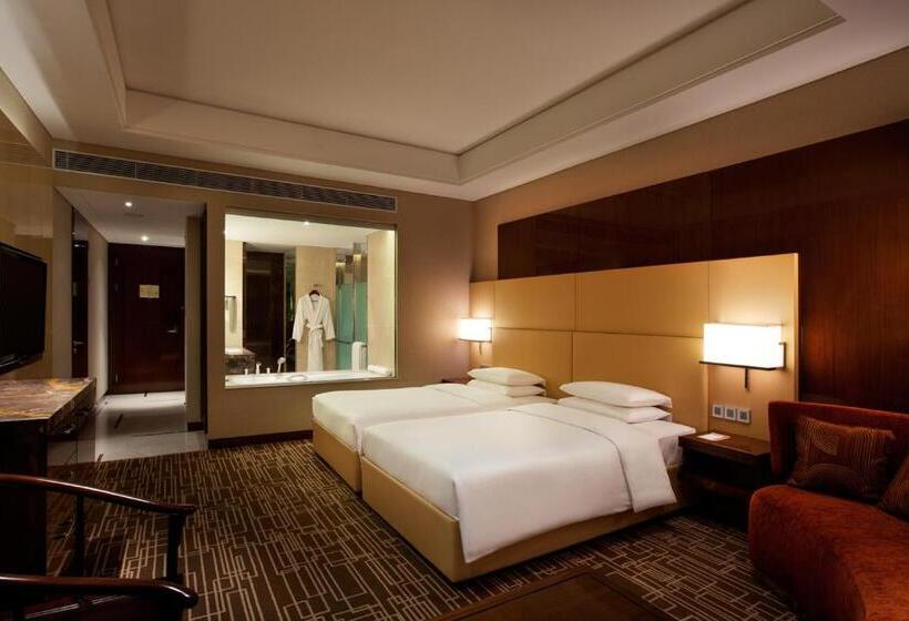 Club Room, Hyatt Regency Jinan
