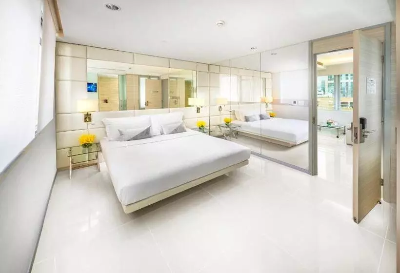سوئیت پریمیوم 2 خوابه, Iclub Wan Chai