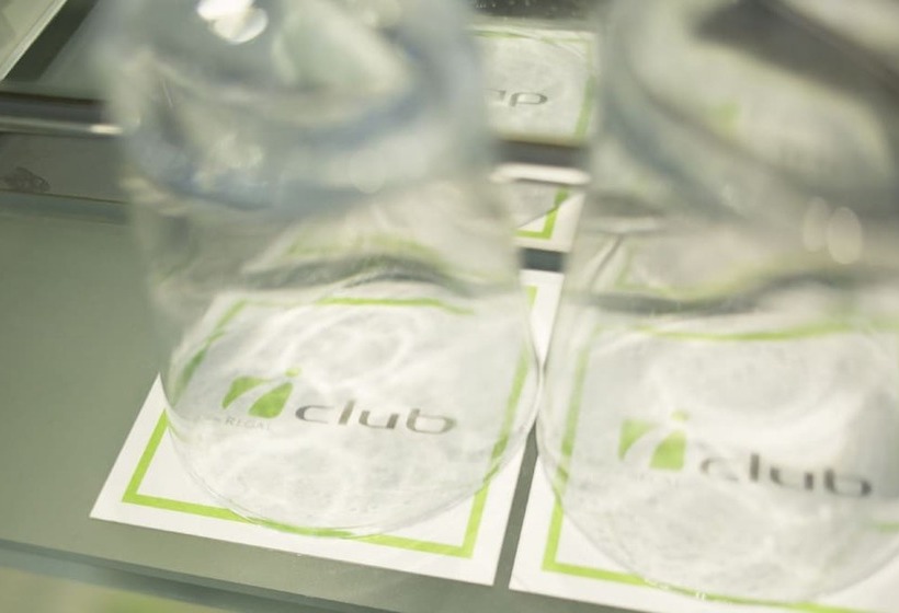 اتاق استاندارد, Iclub Wan Chai