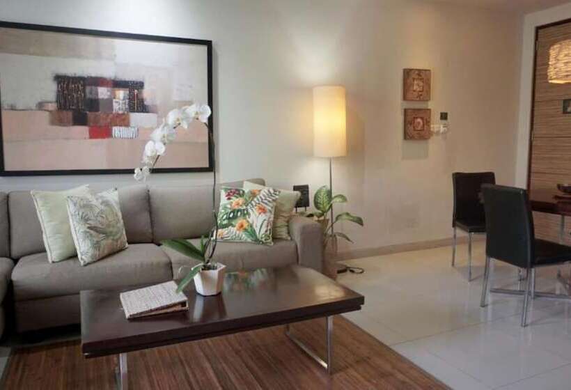 Люкс, Kokonut Suites