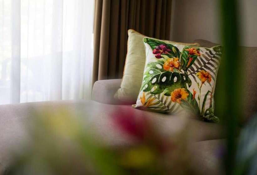 Люкс 2 Спальни, Kokonut Suites