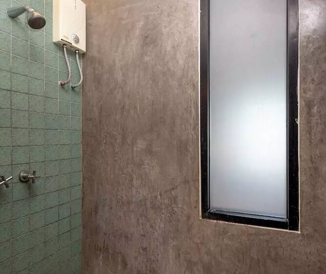 اتاق لوکس با چشم‌انداز استخر, Phuketa   Sha Extra Plus