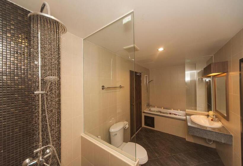 스위트, Ratana Hill Patong