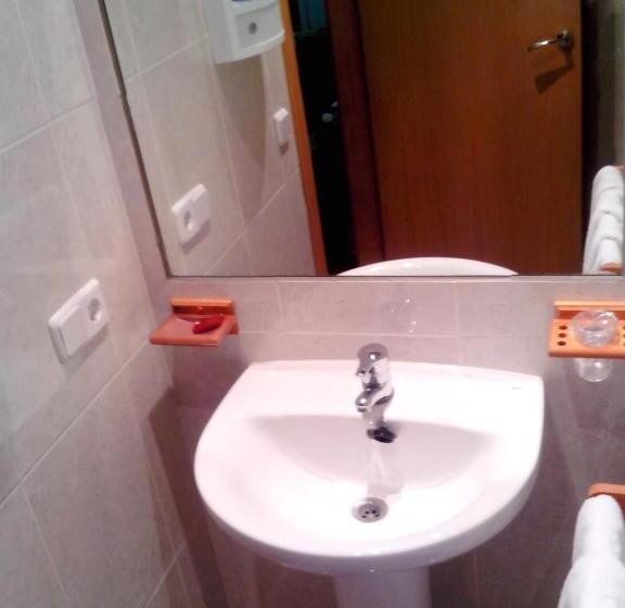 آپارتمان 1 خوابه, Rc Ramon Y Cajal