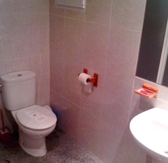 آپارتمان 2 خوابه, Rc Ramon Y Cajal