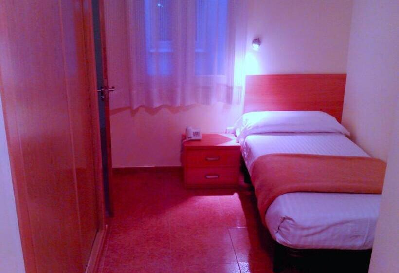 آپارتمان سوپریور 2 خوابه, Rc Ramon Y Cajal