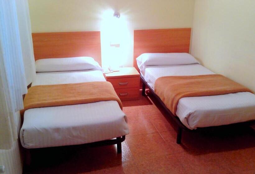 آپارتمان سوپریور 2 خوابه, Rc Ramon Y Cajal