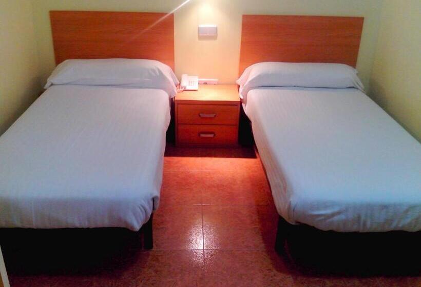 آپارتمان سوپریور 2 خوابه, Rc Ramon Y Cajal