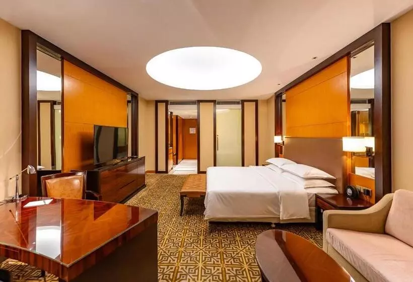 キングサイズベッド、シティビューデラックスルーム, Sheraton Jinan