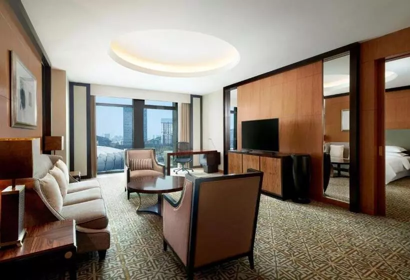 キングサイズベッドのデラックススイート, Sheraton Jinan