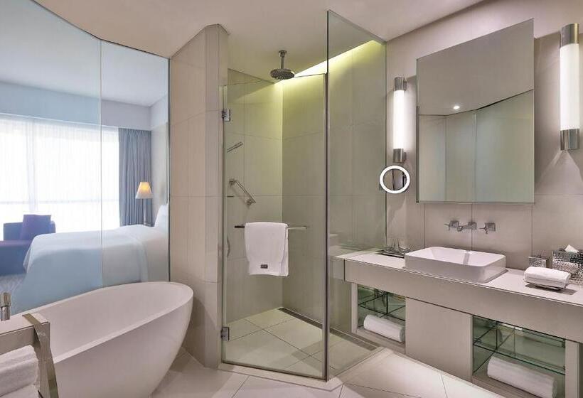 اتاق لوکس با تخت بزرگ, The Westin City Centre Bahrain