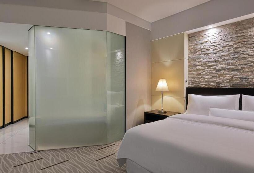 اتاق لوکس با تخت بزرگ, The Westin City Centre Bahrain