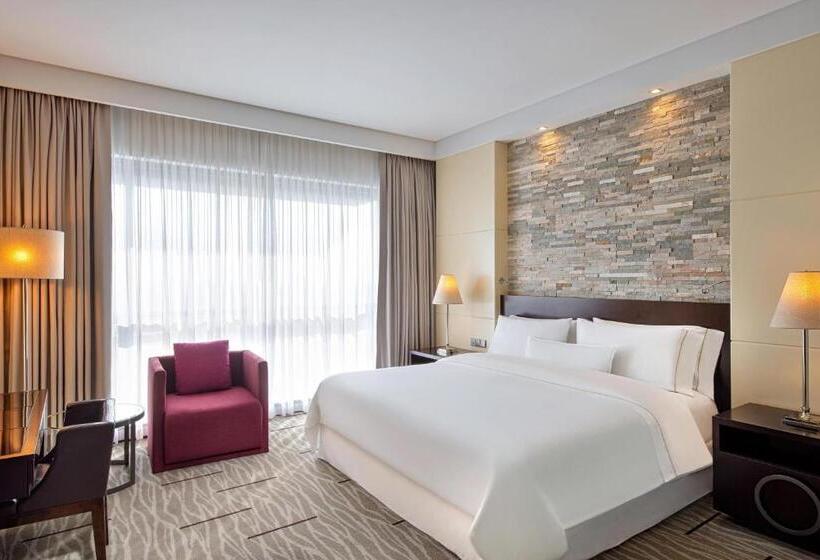 اتاق لوکس با تخت بزرگ, The Westin City Centre Bahrain