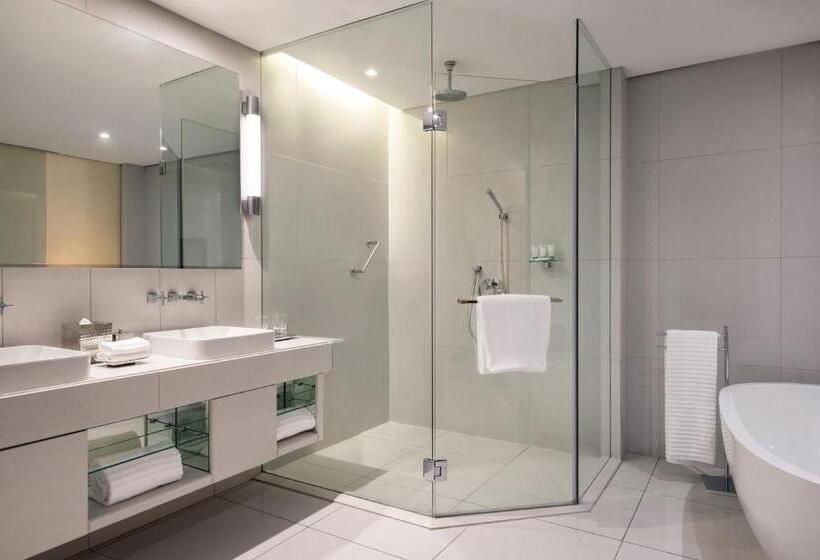 سوئیت با تخت بزرگ, The Westin City Centre Bahrain