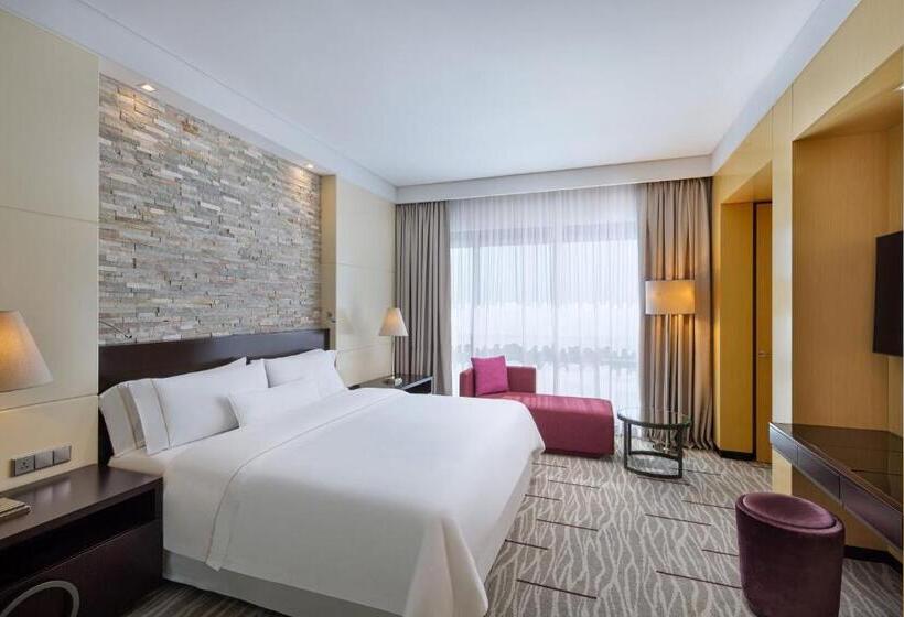سوئیت با تخت بزرگ, The Westin City Centre Bahrain