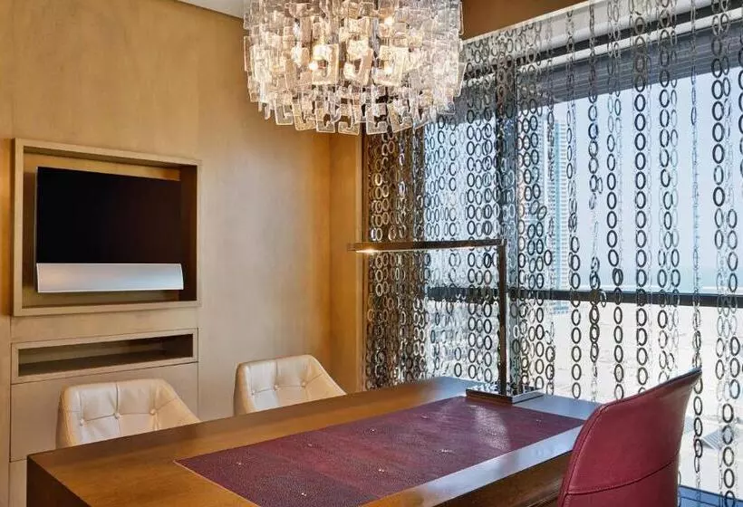 Royal-sviitti, The Westin City Centre Bahrain