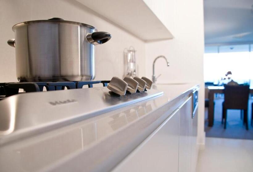 شقة غرفتين مطلة على البحر, Kirra Surf Apartments