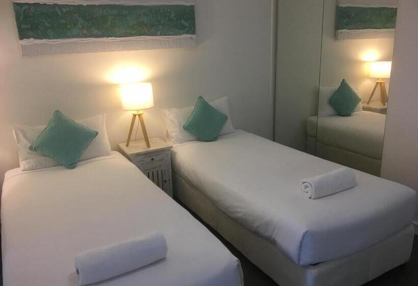 شقة 3 غرف مطلة على البحر, Kirra Surf Apartments