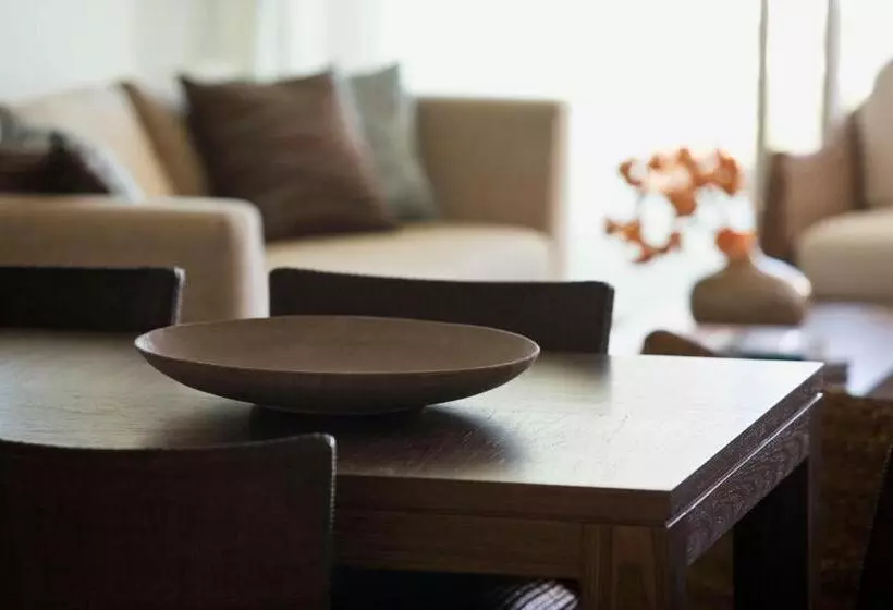 家族用アパートメント, Kirra Surf Apartments