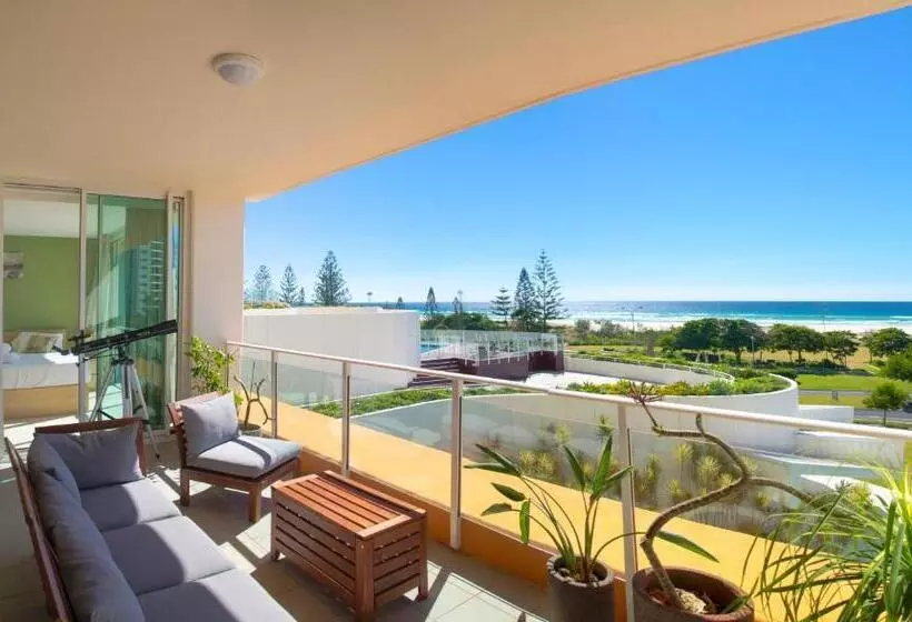 デラックスルーム, Kirra Surf Apartments
