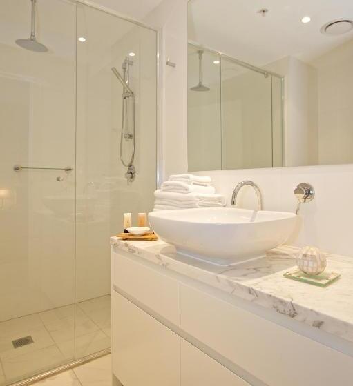 דירת פנטהאוז 1 חדרי שינה, Kirra Surf Apartments
