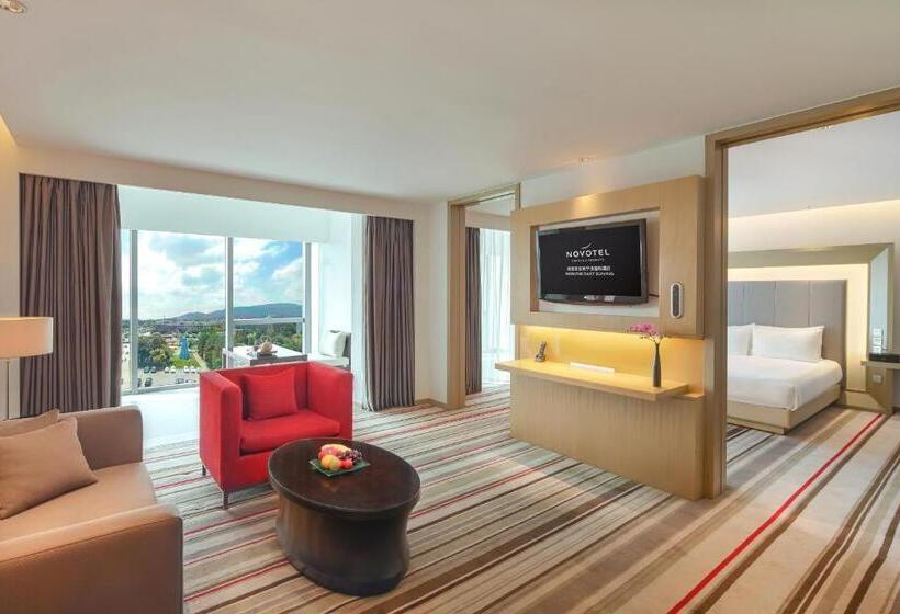 סוויטת אקזקיוטיב, עם מיטת קינג, Novotel Nanjing East Suning