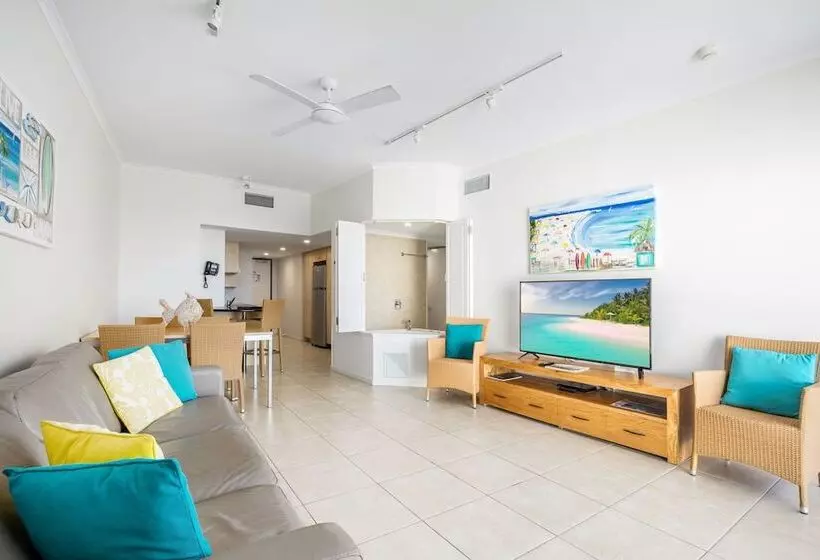 バルコニー付き１ベッドルームアパートメント, Rolling Surf Resort