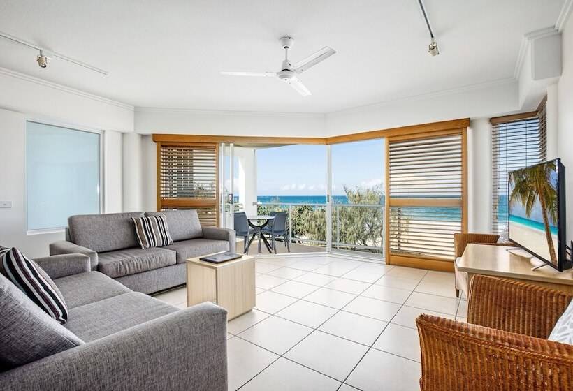 Апартаменты 2 Спальни Вид на Море, Rolling Surf Resort