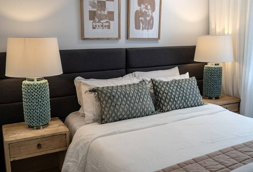 Апартаменты Superior 3 Спальни, Rolling Surf Resort